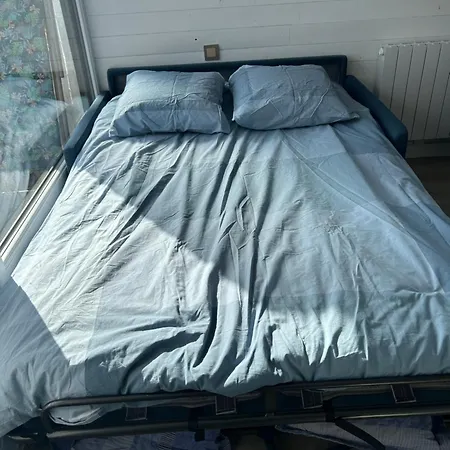 Lumineux à 2 Pas De La Rue De La * Ouistreham