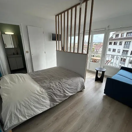 Lumineux A 2 Pas De La Rue De La Apartment Ouistreham