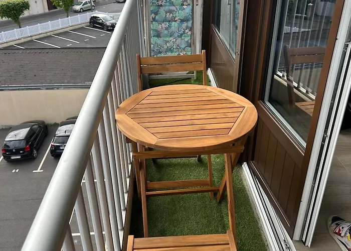 Apartment Lumineux A 2 Pas De La Rue De La Ouistreham